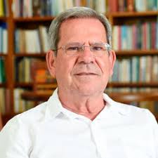 Prof. Felipe Aquino